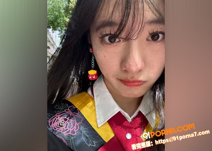 台湾开阳高中骚货学妹化身...（8）