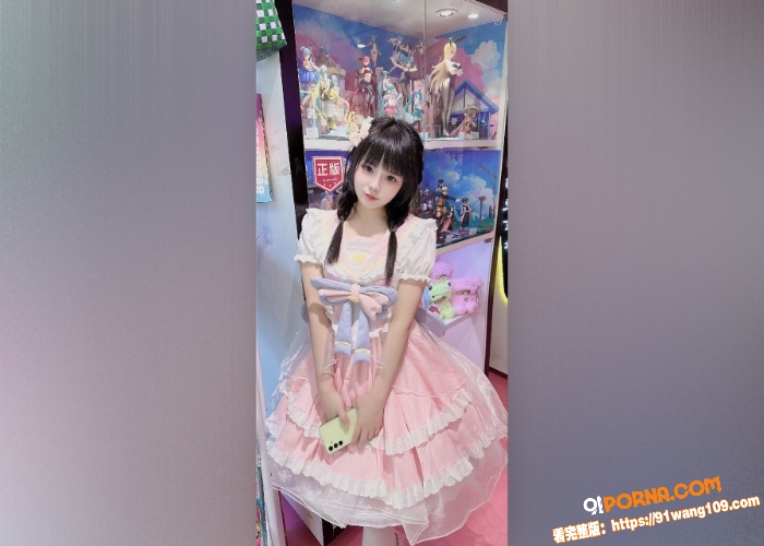 极品高颜值双马尾萝莉酱果...（1）
