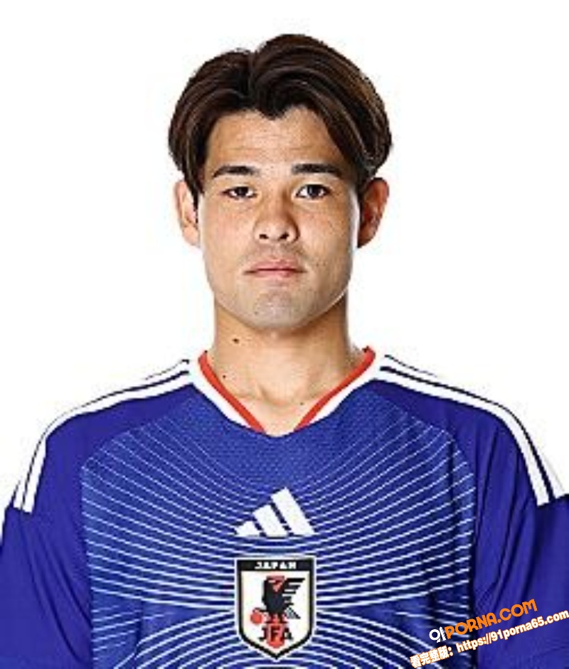日本队中场 佐野海舟 旧...（2）