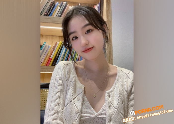 身材高挑绝美少妇和短小男...（3）