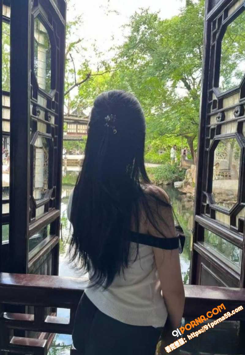 南京乖乖女刘梓玥酒店偷情...（2）