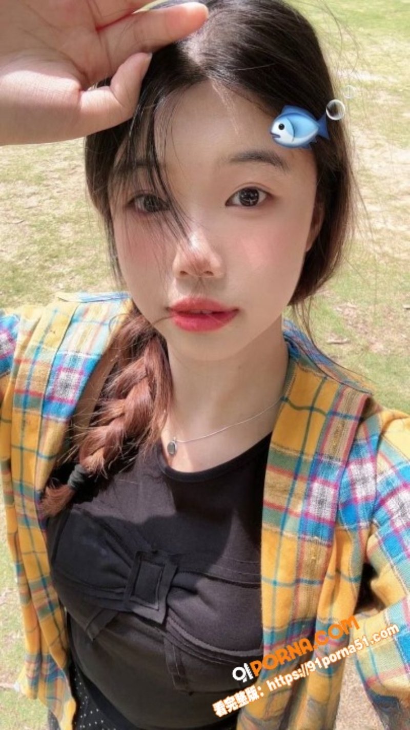 00后微胖巨乳大学生自拍...（2）