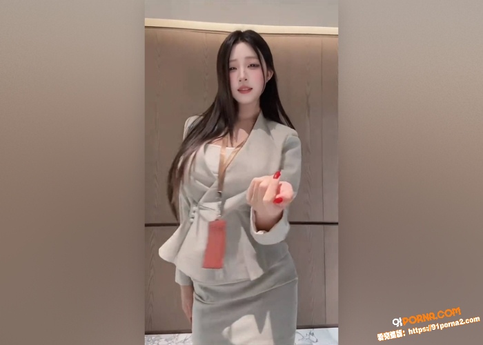 两个风骚人妻跟大哥激情4...（1）