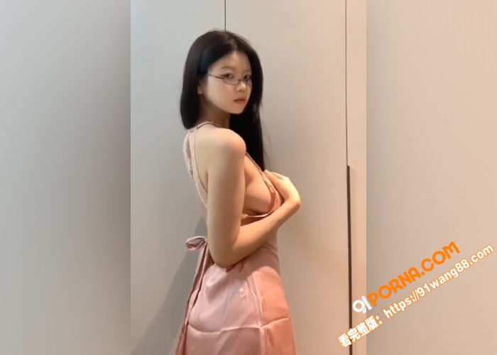 抖音巨乳网红 乔乔子 福...（5）