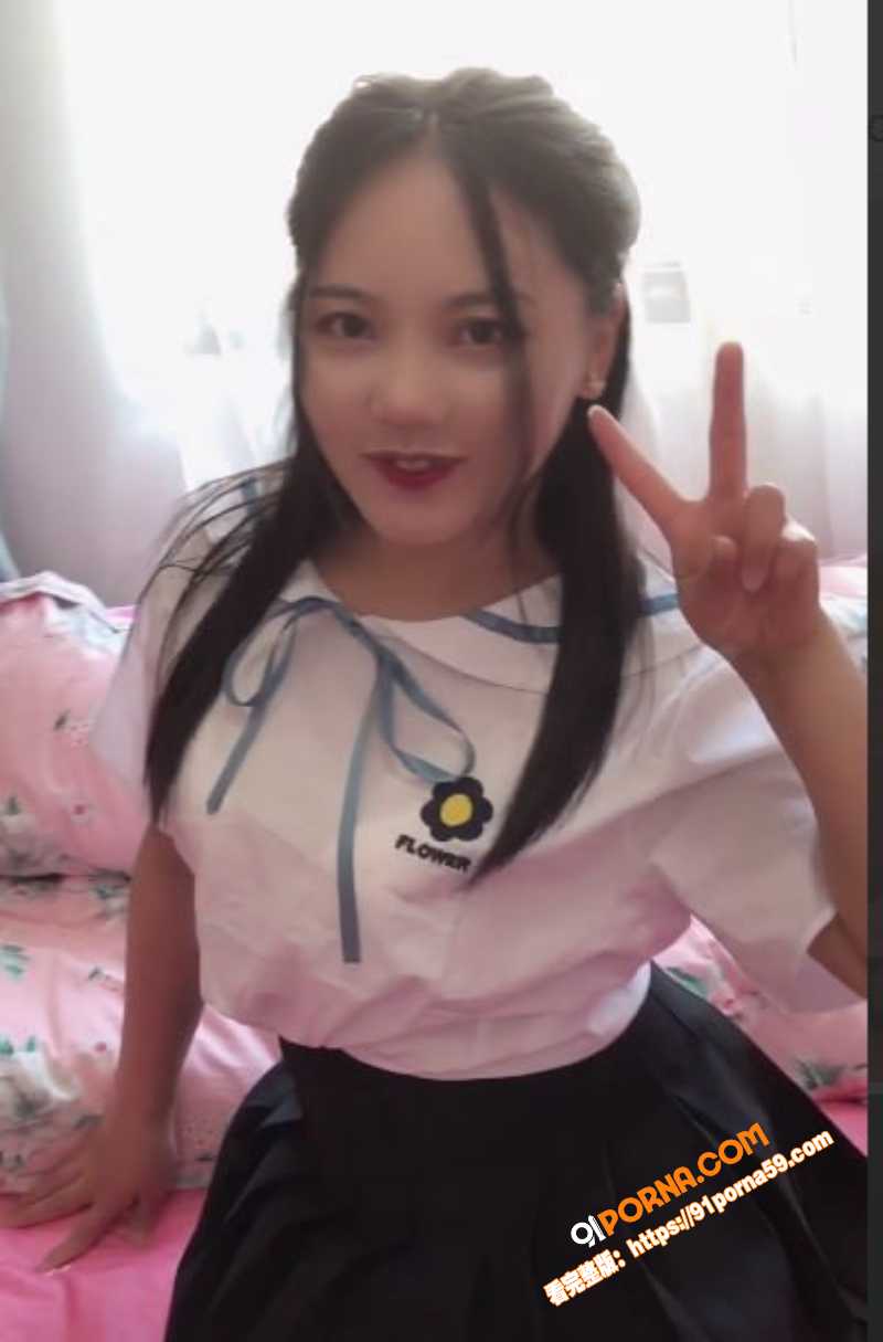 学生会主席大奶大学生依云...（3）