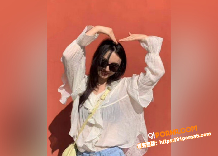 高颜值萝莉姚敏，被金主包...（1）