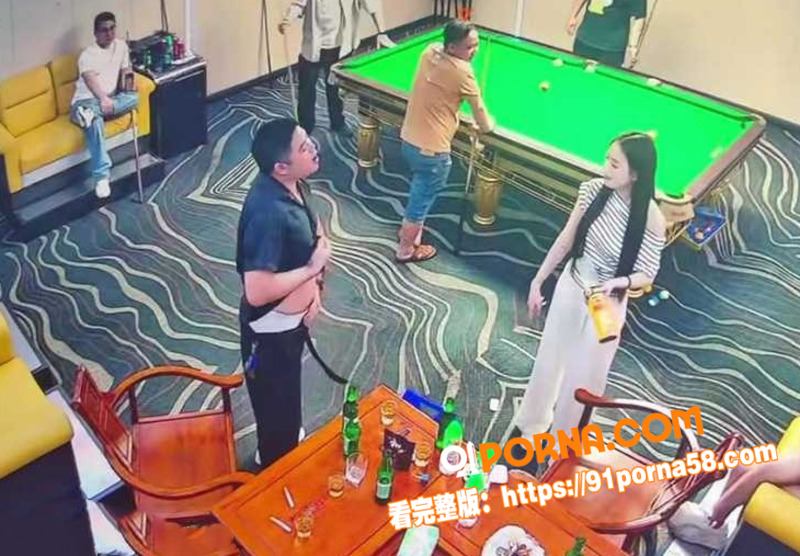台球厅最强真实哥被美女助...（6）