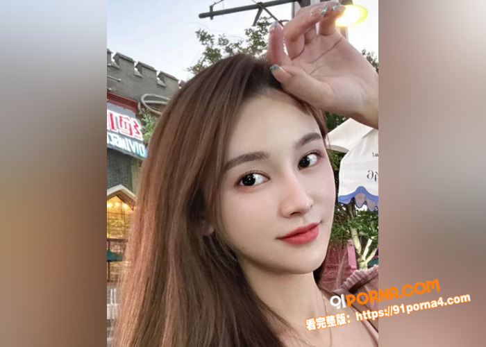 表弟在客厅睡觉 我和妈妈...（2）