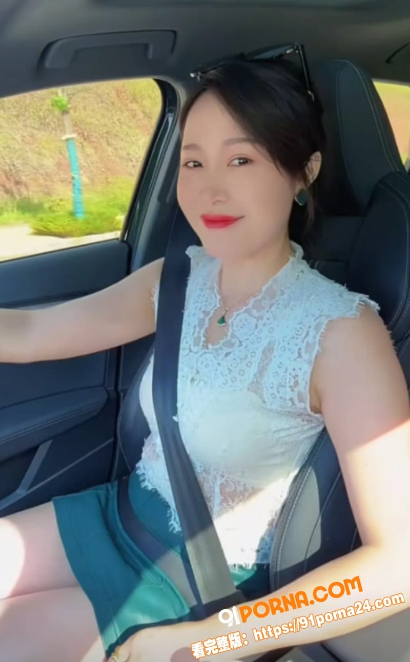 狂舔母狗少妇骚逼 各种姿...（1）