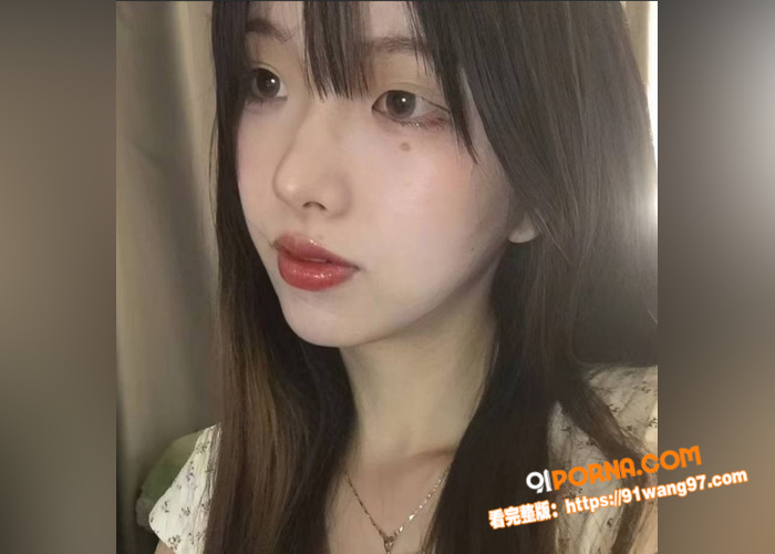 极品女大学生 第一视角私...（2）