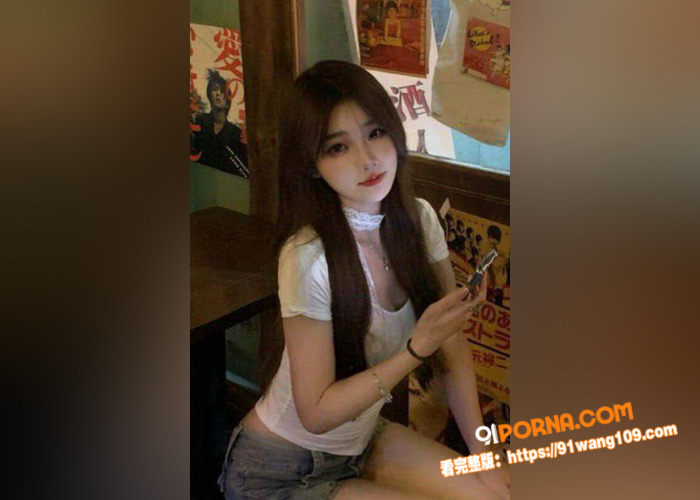 快手高颜值精神小妹 笑笑...（2）