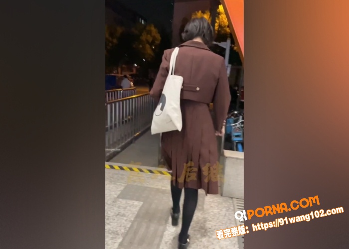 电梯战神偷拍系列之第三期...（1）