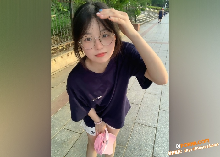 小情侣自拍泄密！青涩女大...（3）