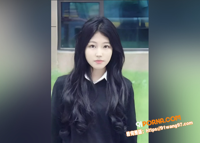 福建大学大一学生妹 李梓...（2）