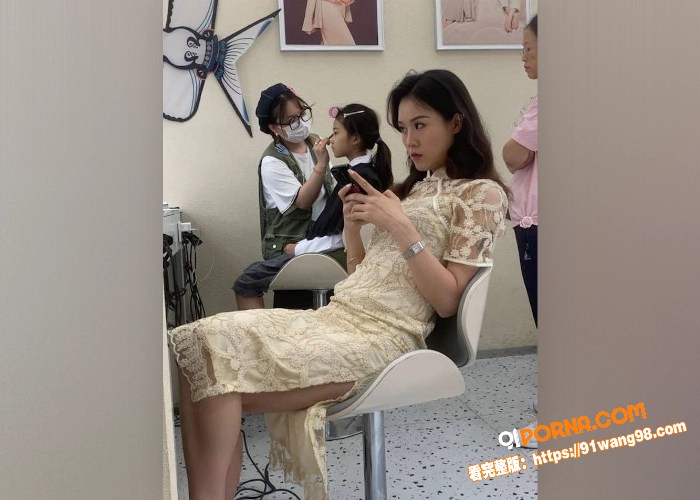 极品反差婊 健身美女教练...（1）