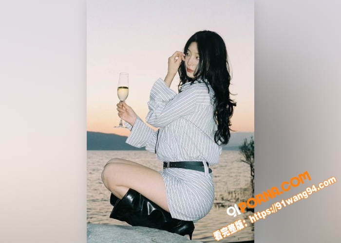 高颜值反差婊与金主酒店啪...（2）