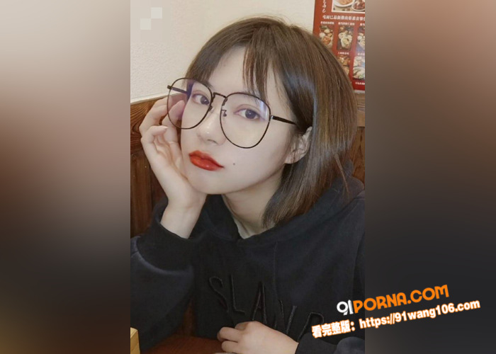 极品小姐姐 被金主舔到高...（3）