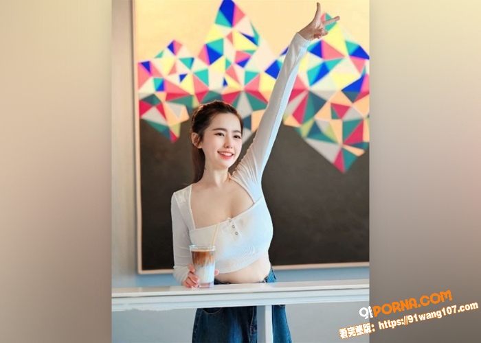 身材高挑绝美少妇和短小男...（2）