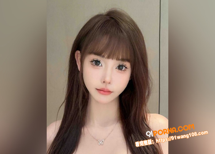 高颜值美女对着镜子自拍性...（3）