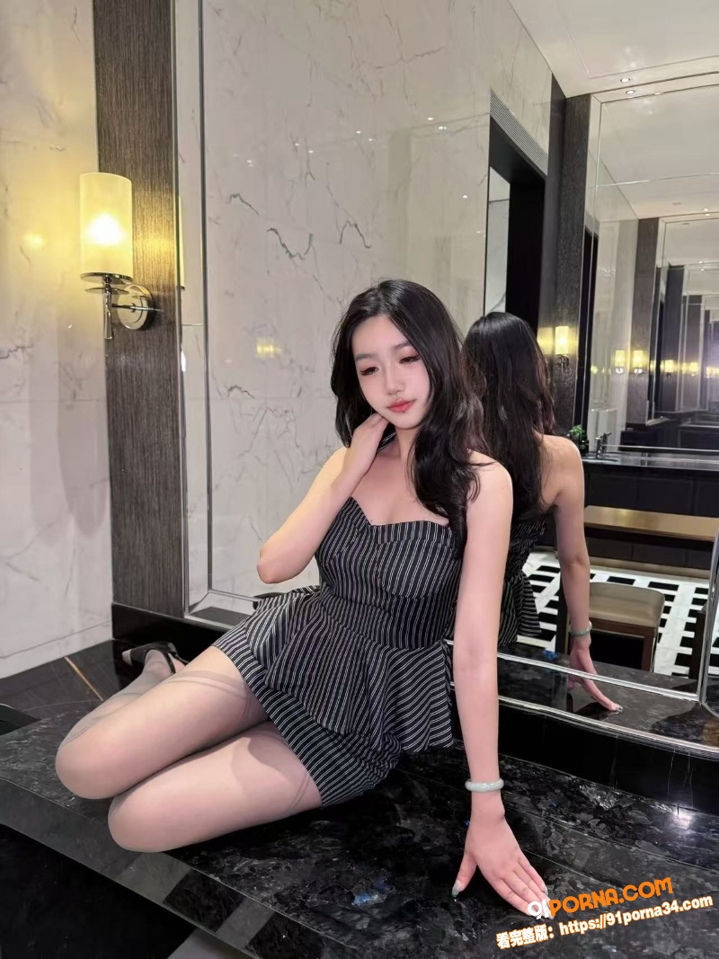这完美身材女神居然能被射...（1）