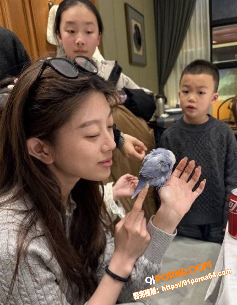 最近很火的颜值女神郑玮婷...（5）