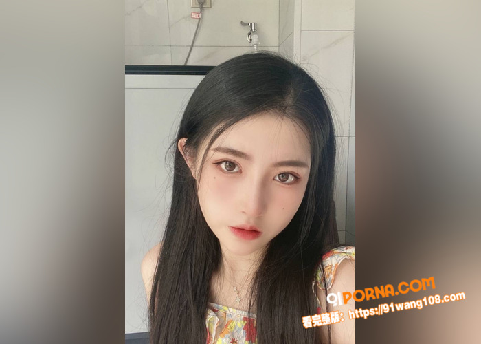 极品女大学生被富二代包养...（2）