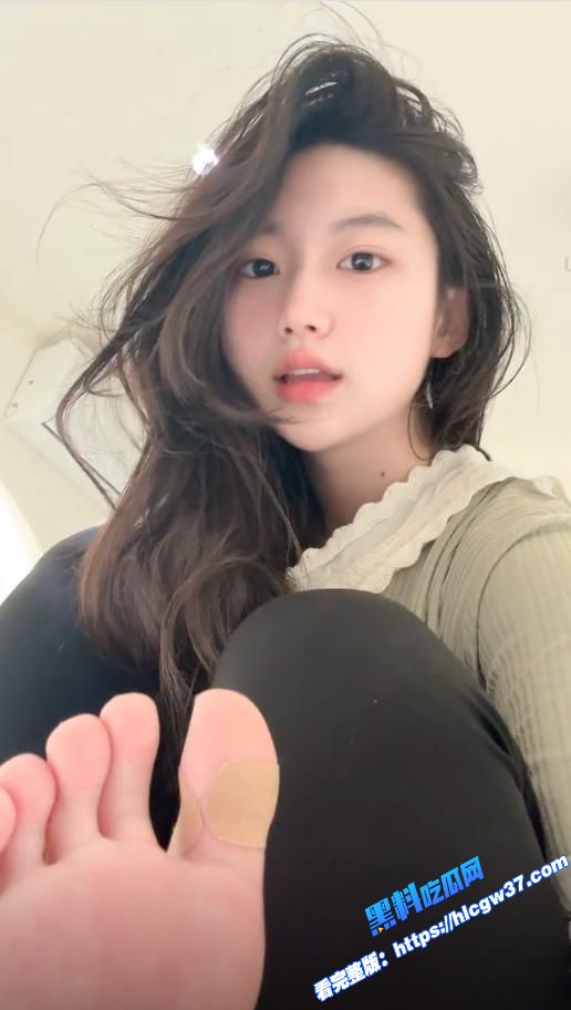 抖音00后微胖高颜值网红...（3）