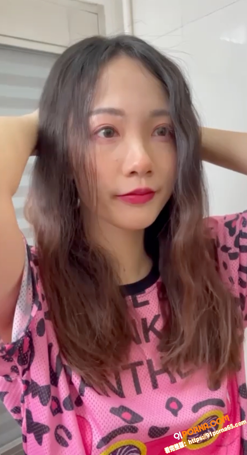 清纯女大 吴新丽 各种私...（1）