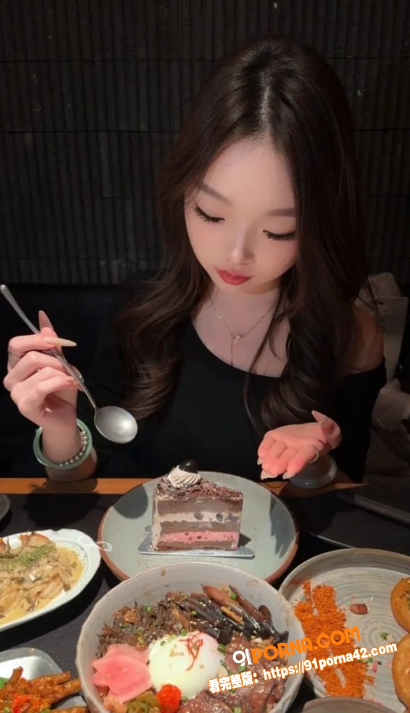 高颜值精神小妹被黄毛PU...（1）