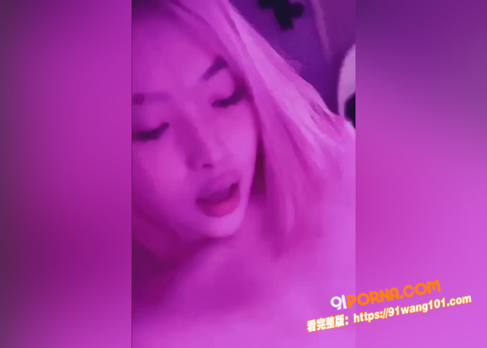 高颜值美女私拍视频被曝光...（3）