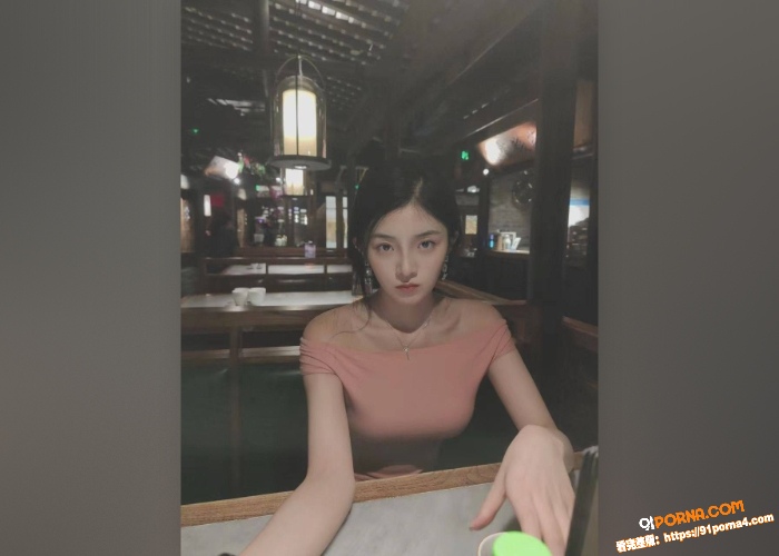 漂亮气质熟女人妻 骑乘表...（1）