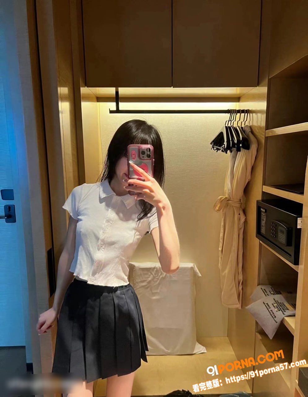 上海美女叶璇与男友性爱视...（1）