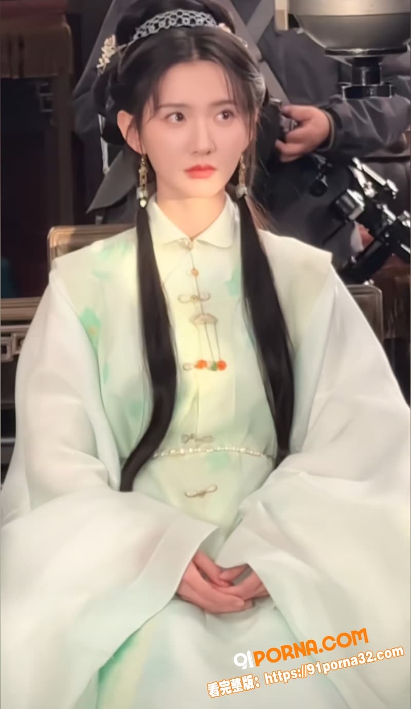 于正新签约的女艺人 张石...（3）