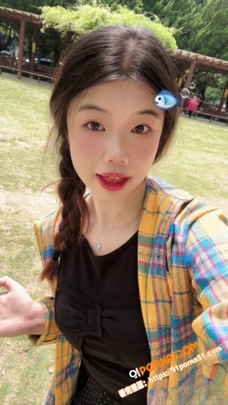 00后微胖巨乳大学生自拍...（3）
