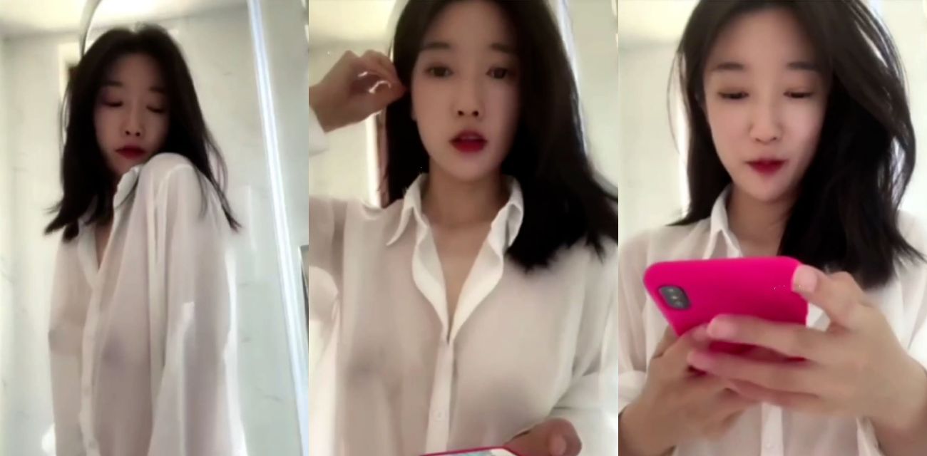 抖音网红 辣妈在这里 高冷骚气御姐少妇 浴室洗澡骚舞 戴着肛塞道具自慰 骚的要命！