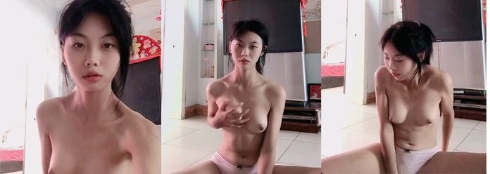 舞蹈艺术学院少女的奶子刚发育好，逼毛也很稀疏，正是春心荡漾自慰的年纪，这时候稍加调教，都是极品小母狗