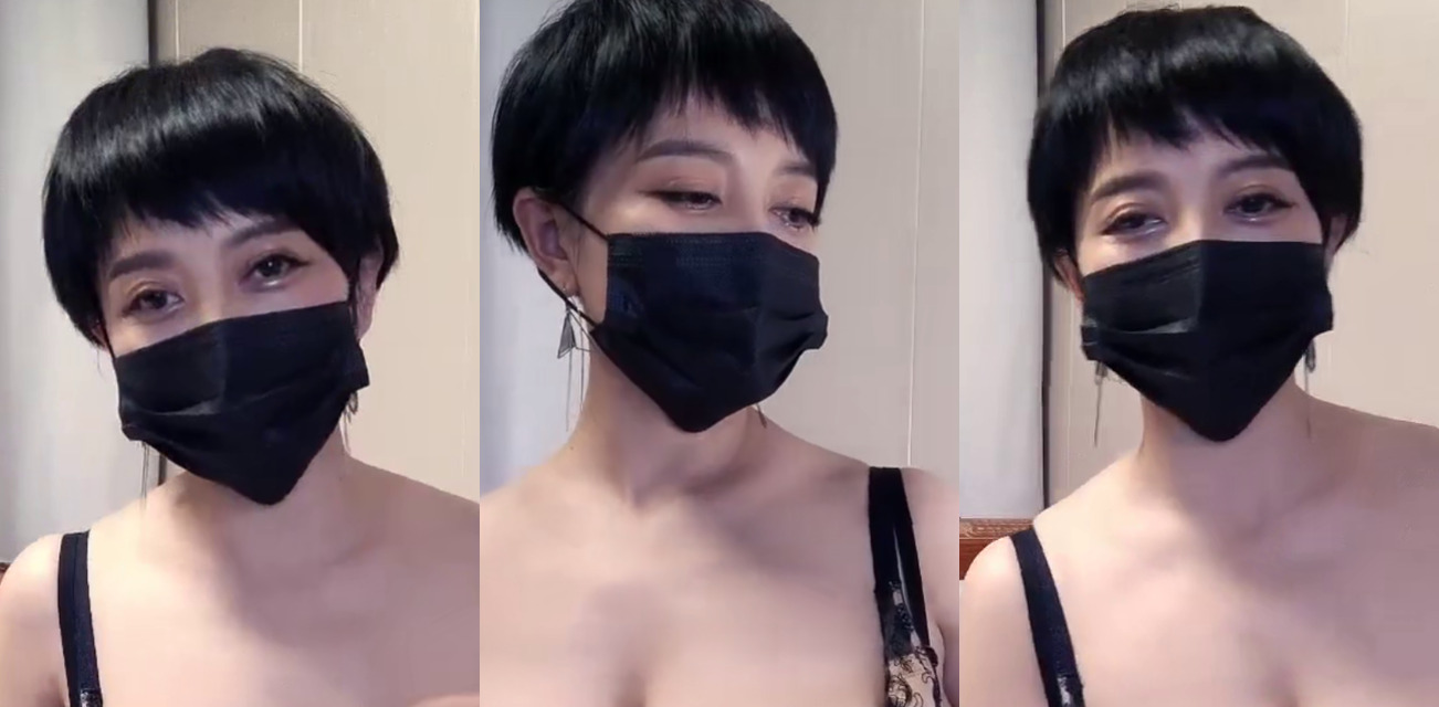 短发大奶人妻直播露出！分量超足的巨乳 感觉随时要挣脱胸罩的束缚,乳晕很大韵味十足!