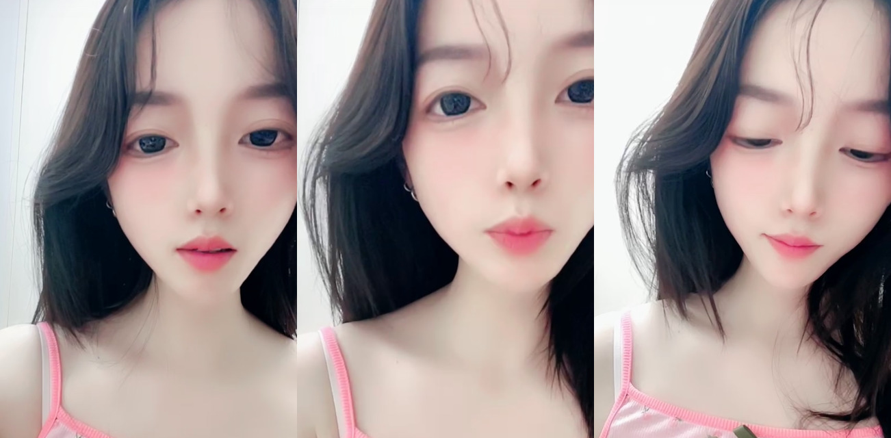 04年极品清纯嫩妹 糖心蛋蛋 青春完美肉体，情趣甜美装扮超给力！直播大秀露出，逼脸同框掰穴道具自慰！